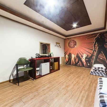Pocheon Royal Hotell Exteriör bild