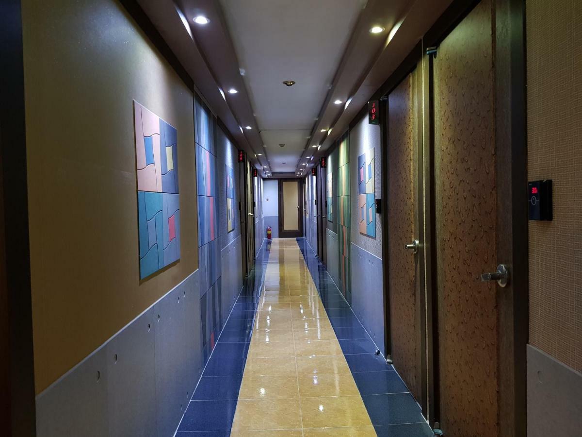 Pocheon Royal Hotell Exteriör bild