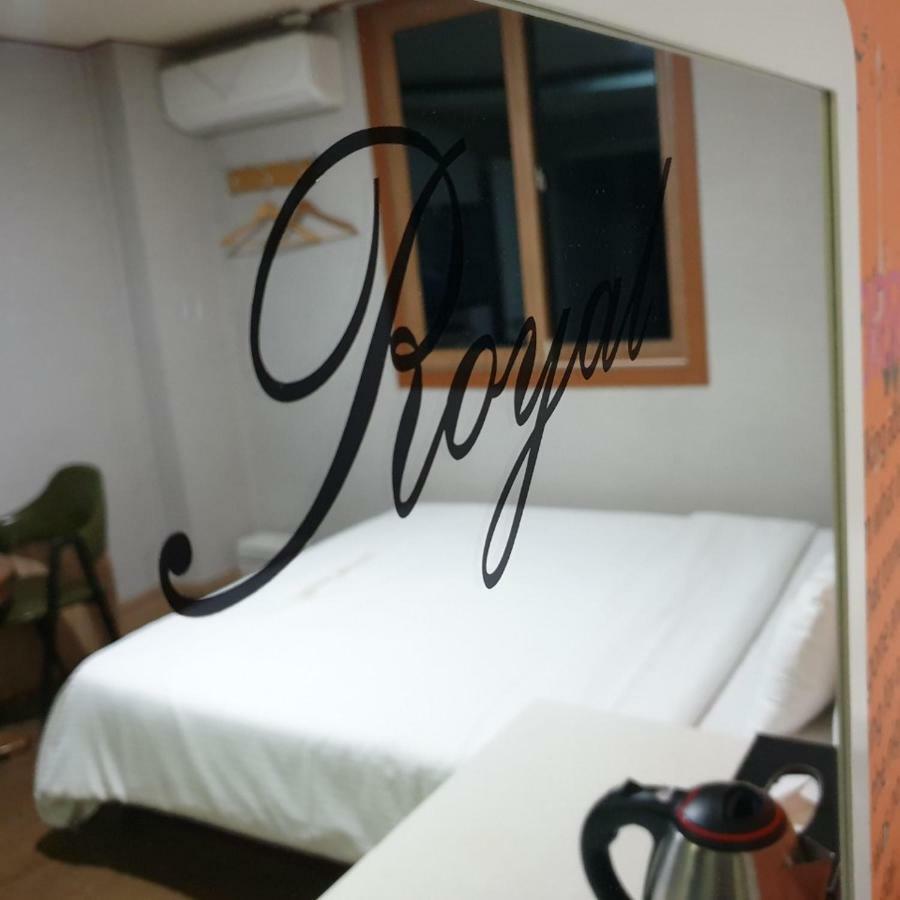 Pocheon Royal Hotell Exteriör bild