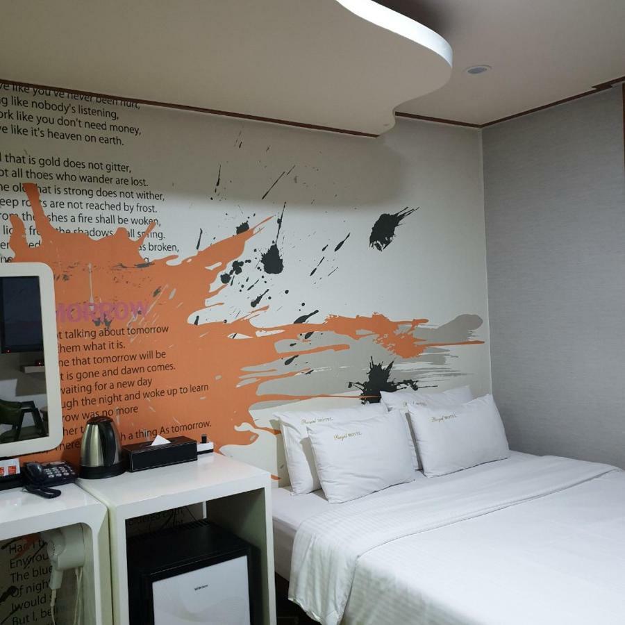 Pocheon Royal Hotell Exteriör bild