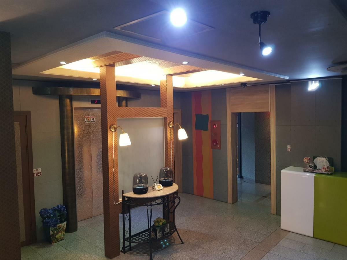 Pocheon Royal Hotell Exteriör bild