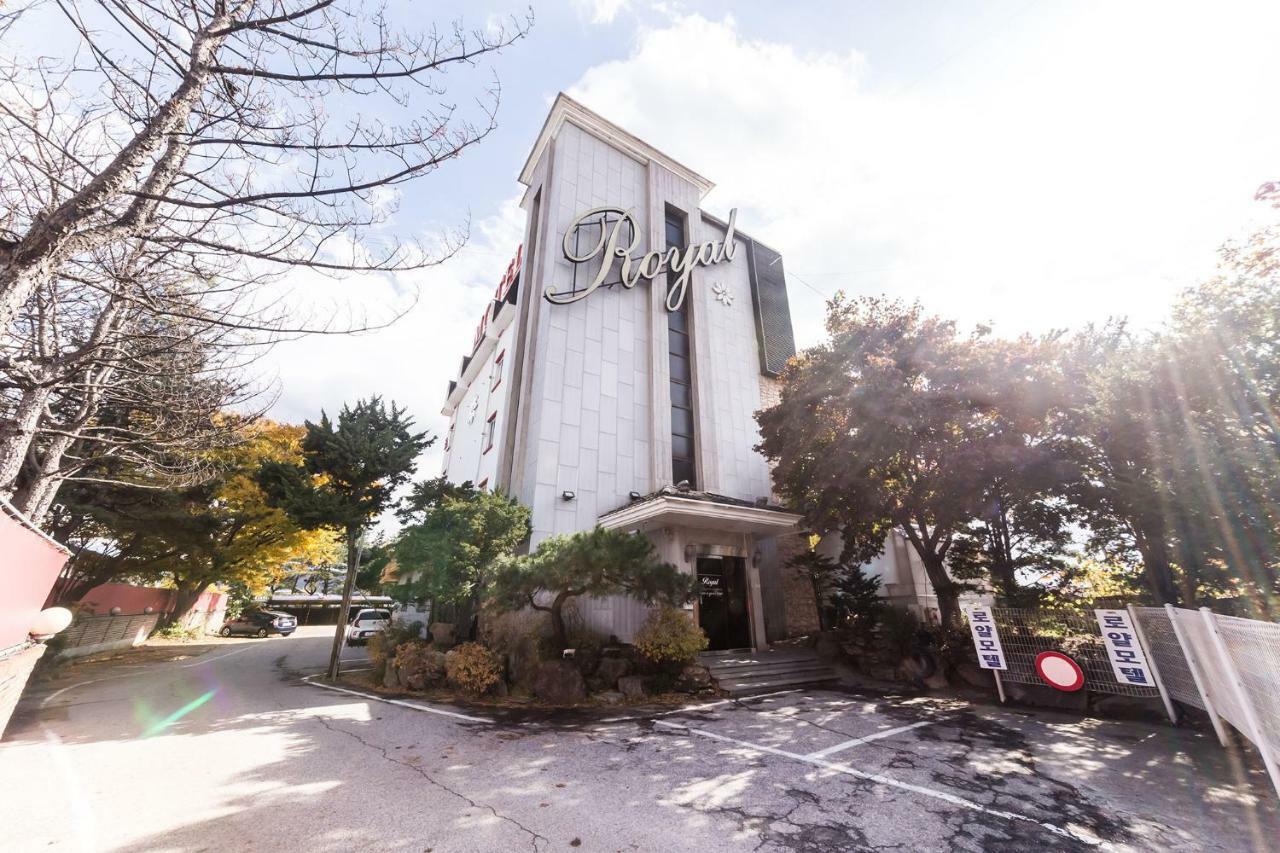 Pocheon Royal Hotell Exteriör bild