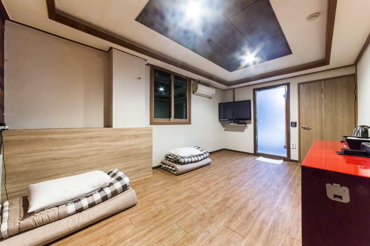 Pocheon Royal Hotell Exteriör bild